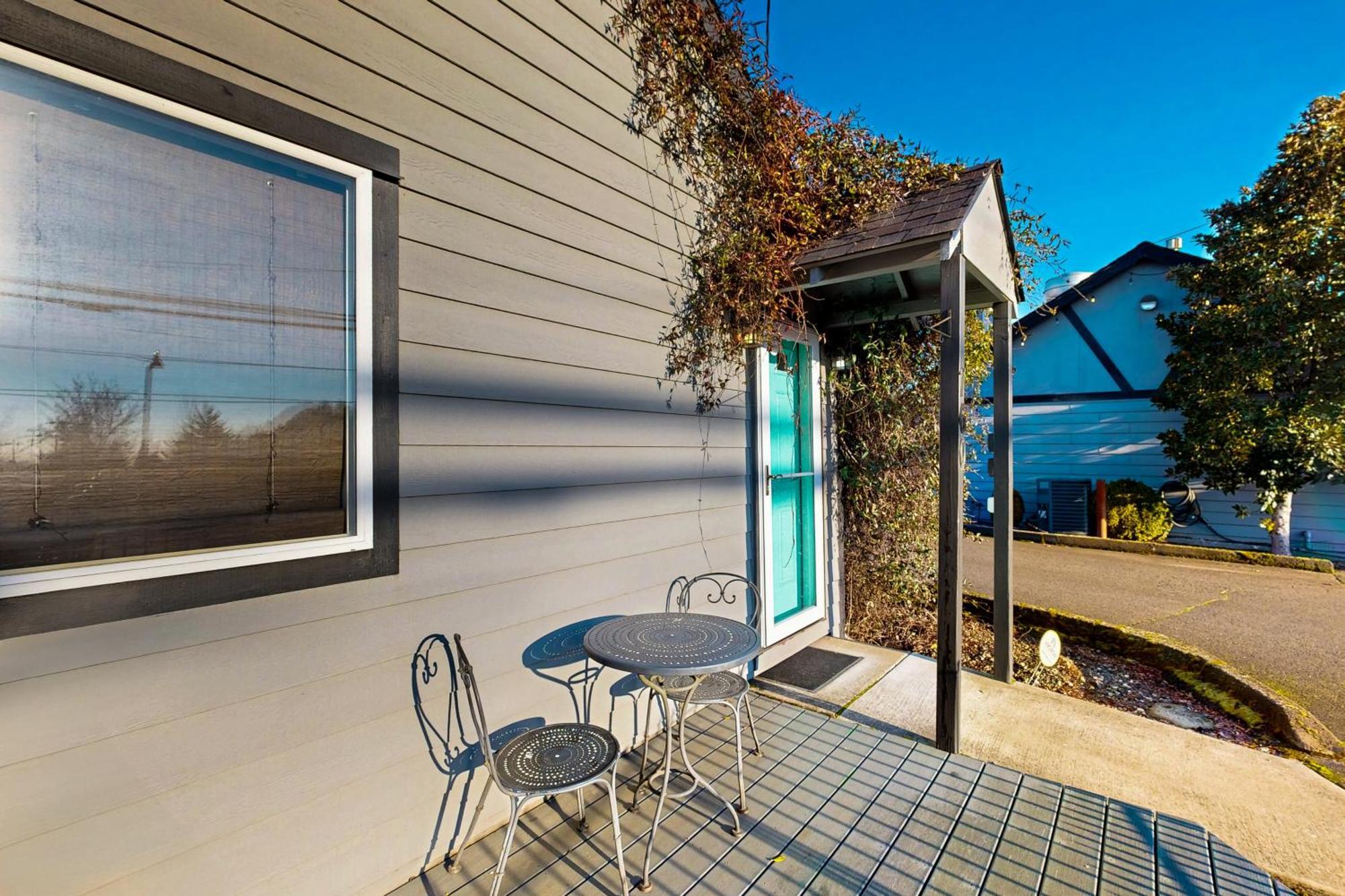 Tina'S Cottage Dundee Exterior photo