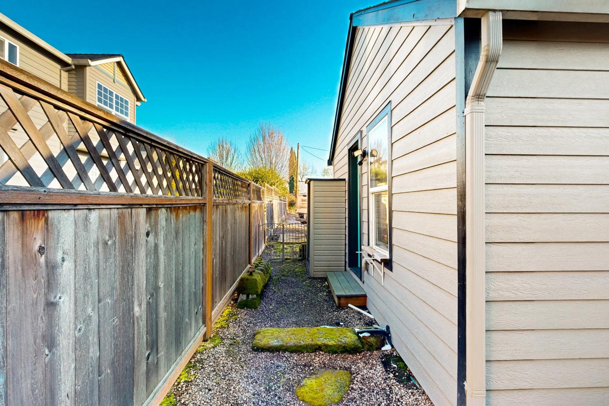 Tina'S Cottage Dundee Exterior photo